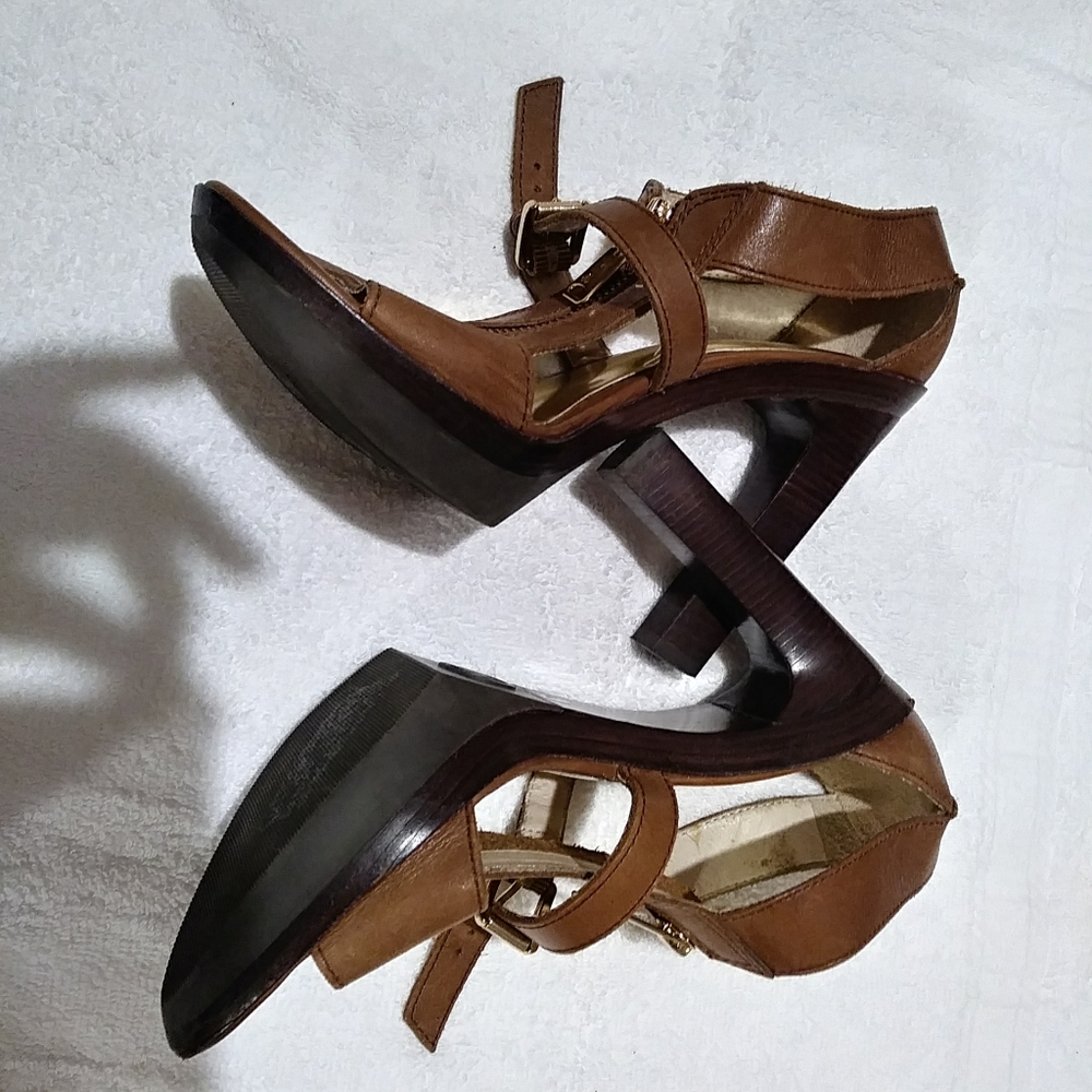 Sandals - Picture 4 of 6